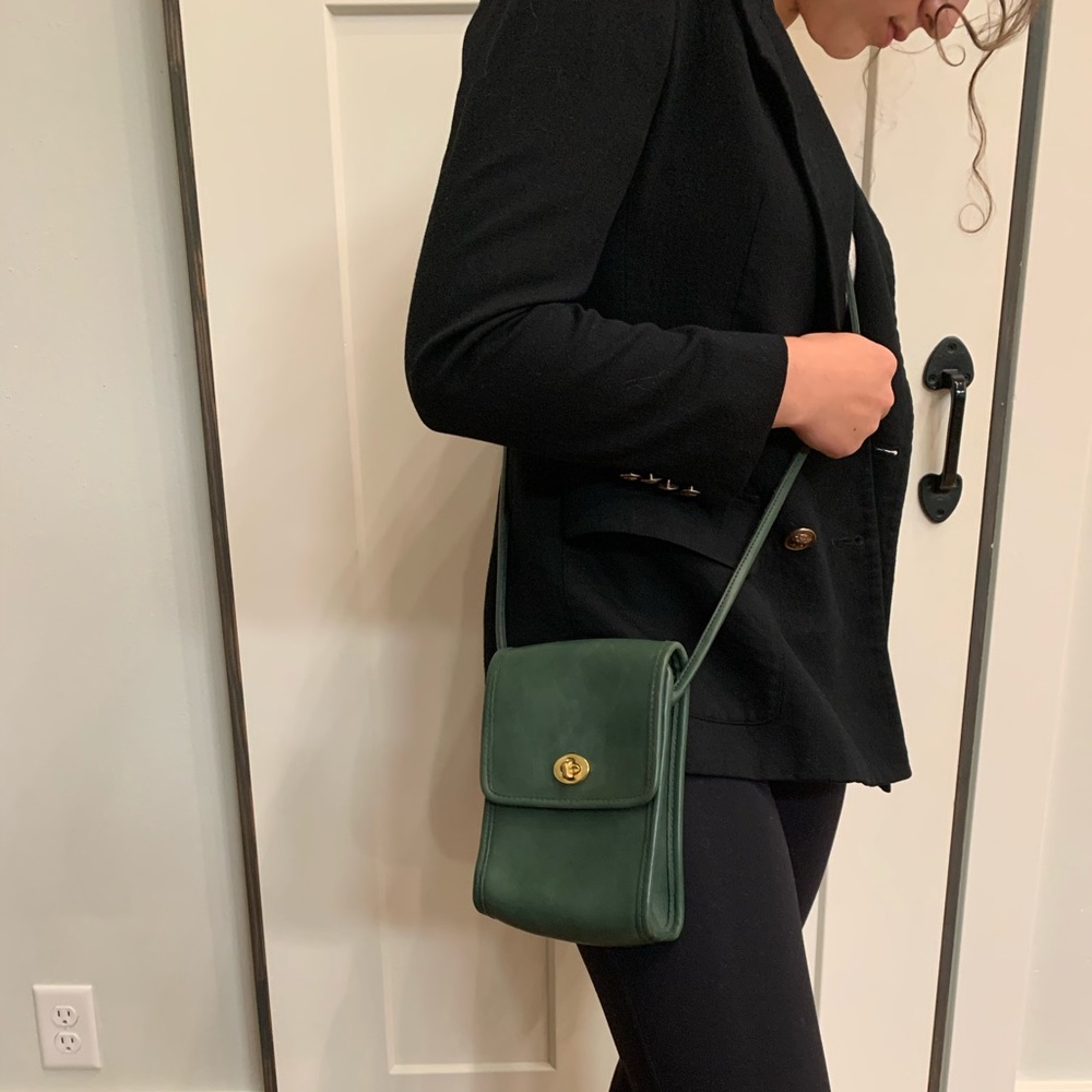Vintage Coach Green Sling Pack Crossbody Purse